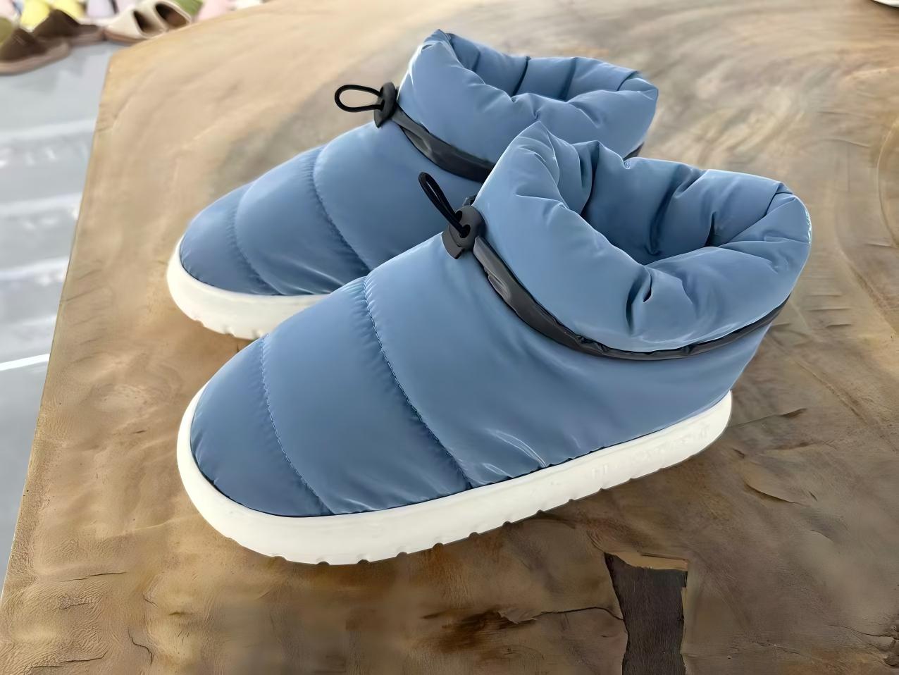 Dunfyllda vattentäta halkfria bomullstofflor