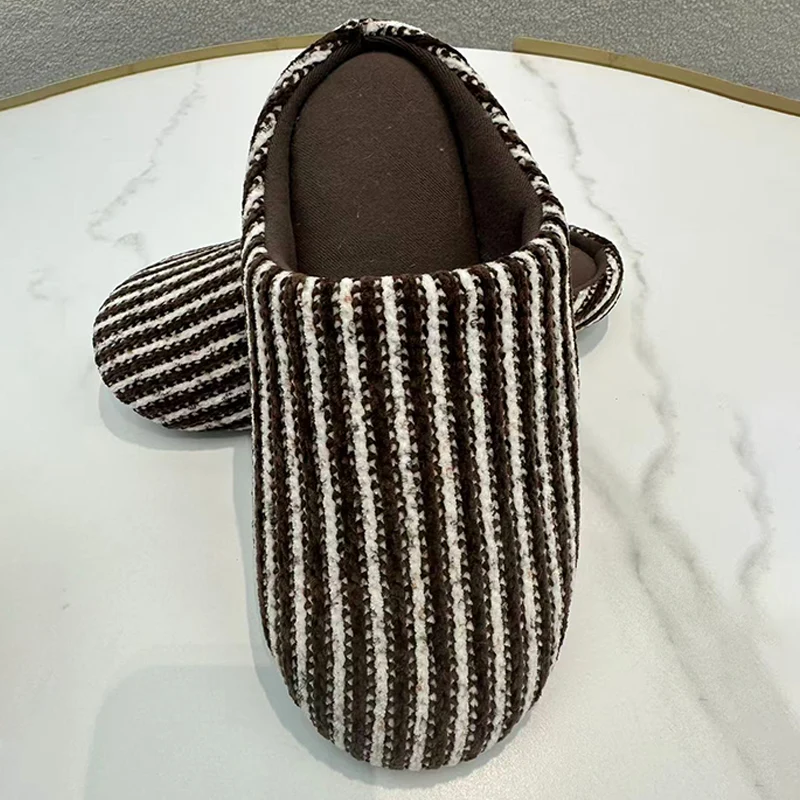 Hemma tysta bomullstofflor